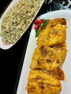 عکسی از دستور سبزی پلو و ماهی شب عید + هفت سین ۴۰۲