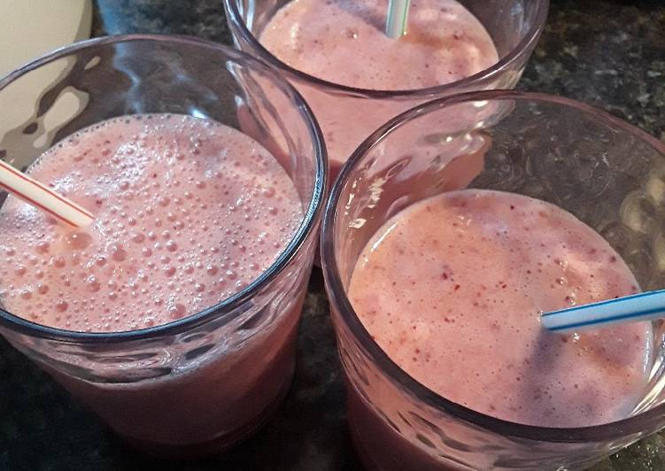 Steps to Make Any-night-of-the-week Frozen Cherry Lemonade