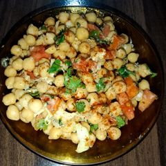 A picture of Chana chat.
