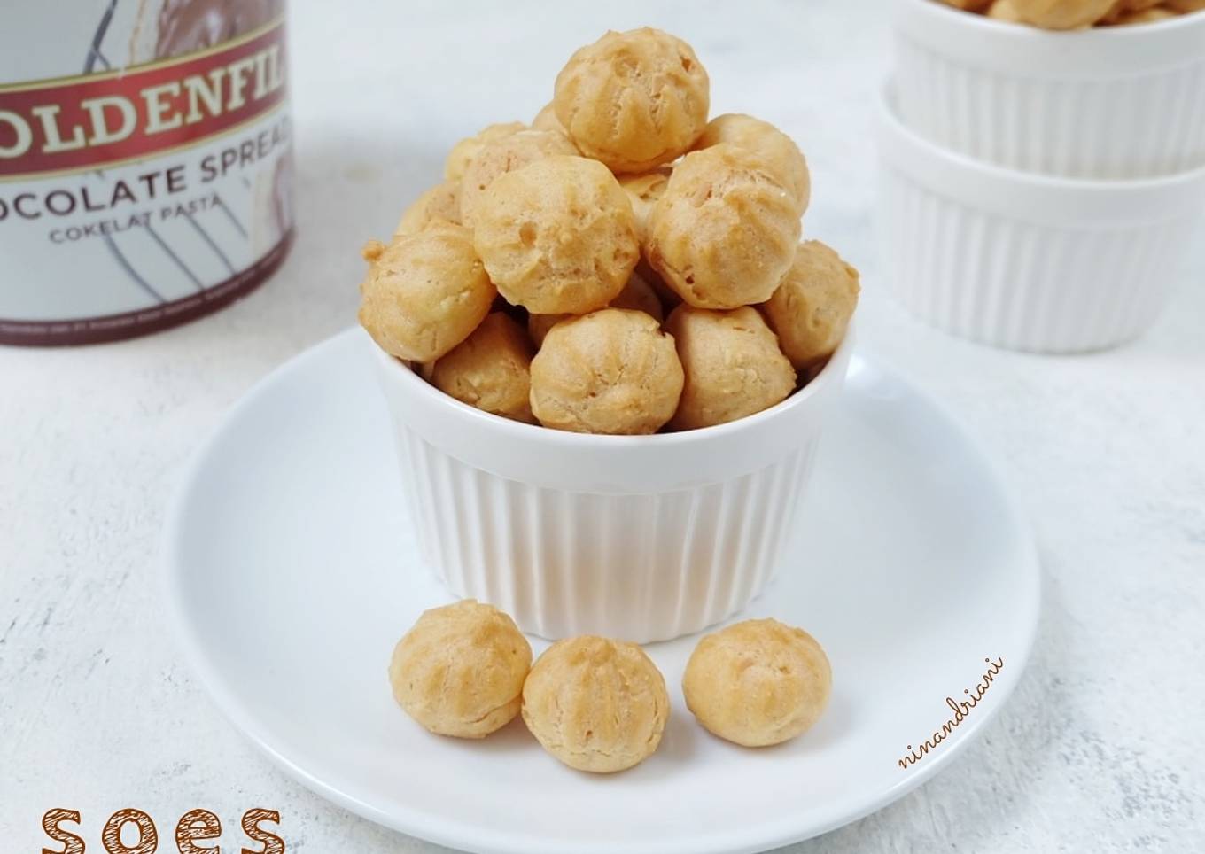 Soes Kering Coklat