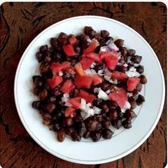A picture of Chana chat 🍅🧅🍅.