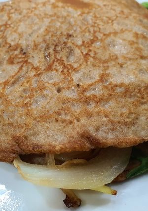 Una foto de Crepes de espelta salados