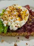 Tostada de Cecina con burrata