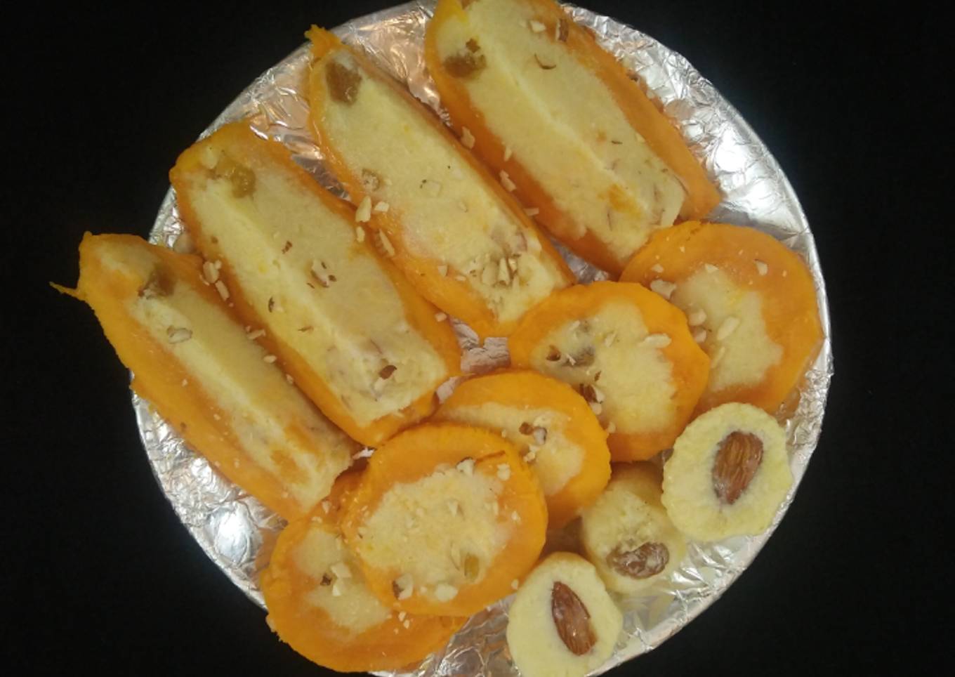 Stuffed Rabri Mango Kulfi