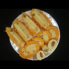 A picture of Stuffed Rabri Mango Kulfi.
