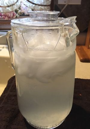Una foto de Agua de limón
