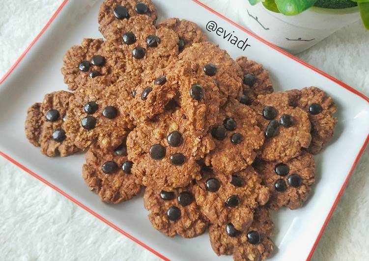 Langkah Mudah untuk Menyiapkan Oat Cookies (4 bahan) Anti Gagal