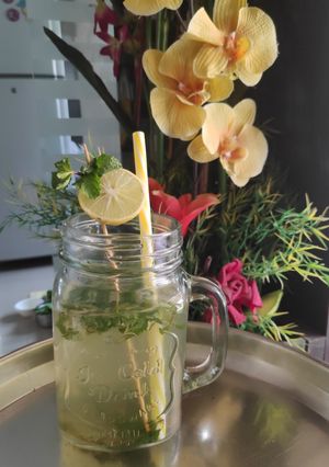 A picture of Mint lemonade Beverage.