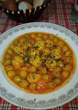 صورة لوصفة طاجين زيتون بالكفتة