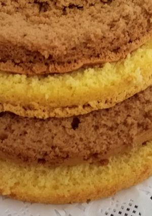 Una foto de Bizcocho dos colores 👩‍🍳🍰