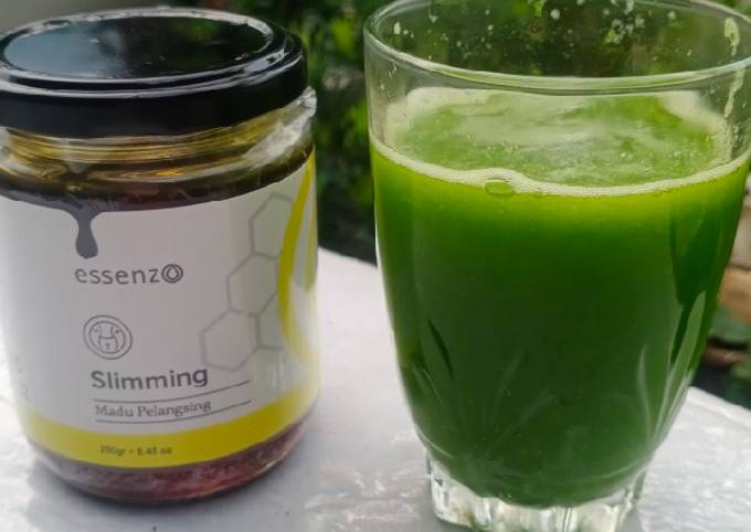 Minuman diet : jus rumput atau green smoothies