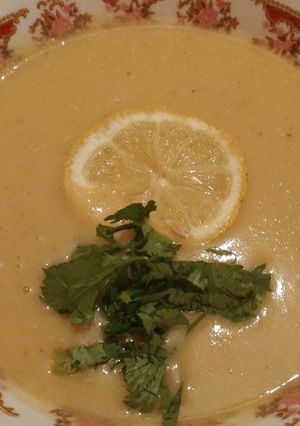 Une photo de Soupe de lentille corail