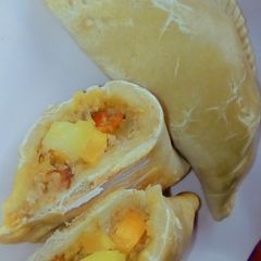 A picture of Nigerian Meat pie.