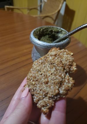 Una foto de Galletitas de banana avena y coco
