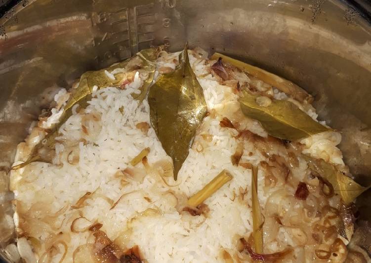 Bagaimana Menyiapkan Nasi Liwet Ricecooker Sederhana, Lezat