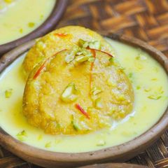 A picture of Rasmalai.