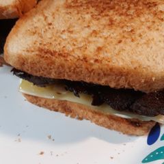 A picture of Leftover Lamb Sandwiches.