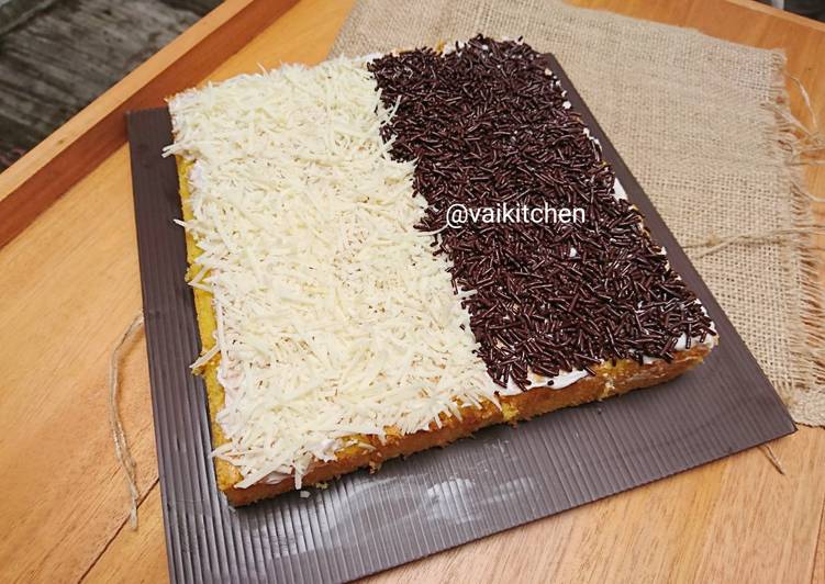 Resep Bolu Jadul Topping Coklat Meses dan Keju Anti Gagal