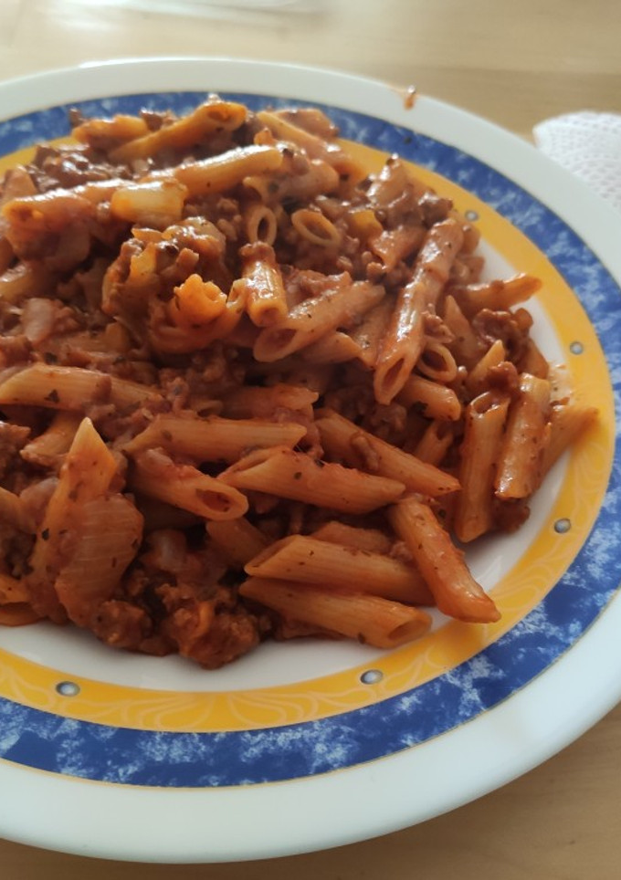 Una foto de Macarrones con carne
