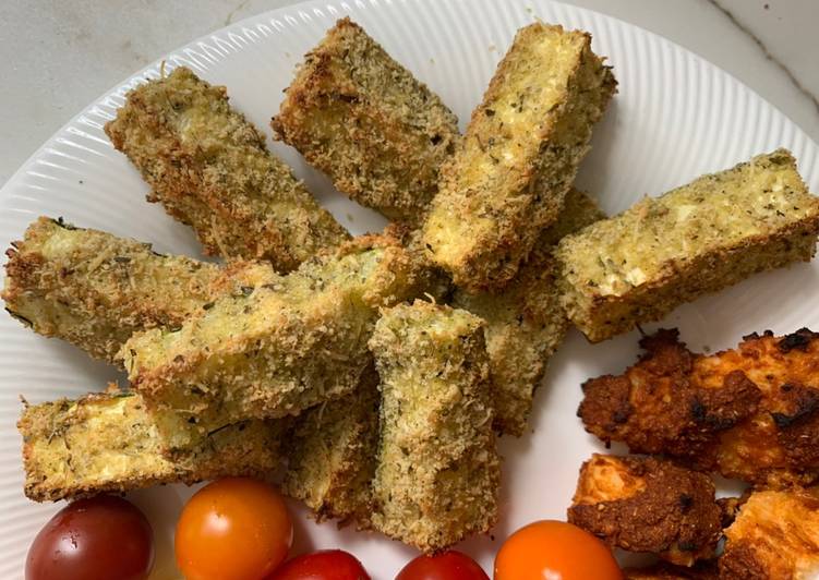 Baked  Zucchini / Courgette Fries / Chips  #paleo #vegetarian #quick #healthy