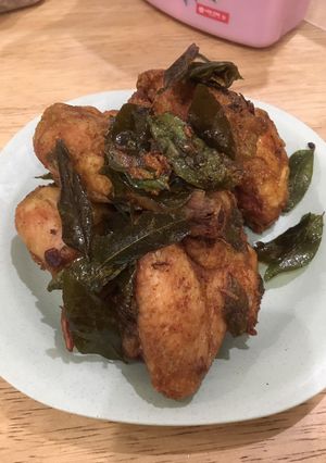Foto resep Ayam Goreng Daun Kari