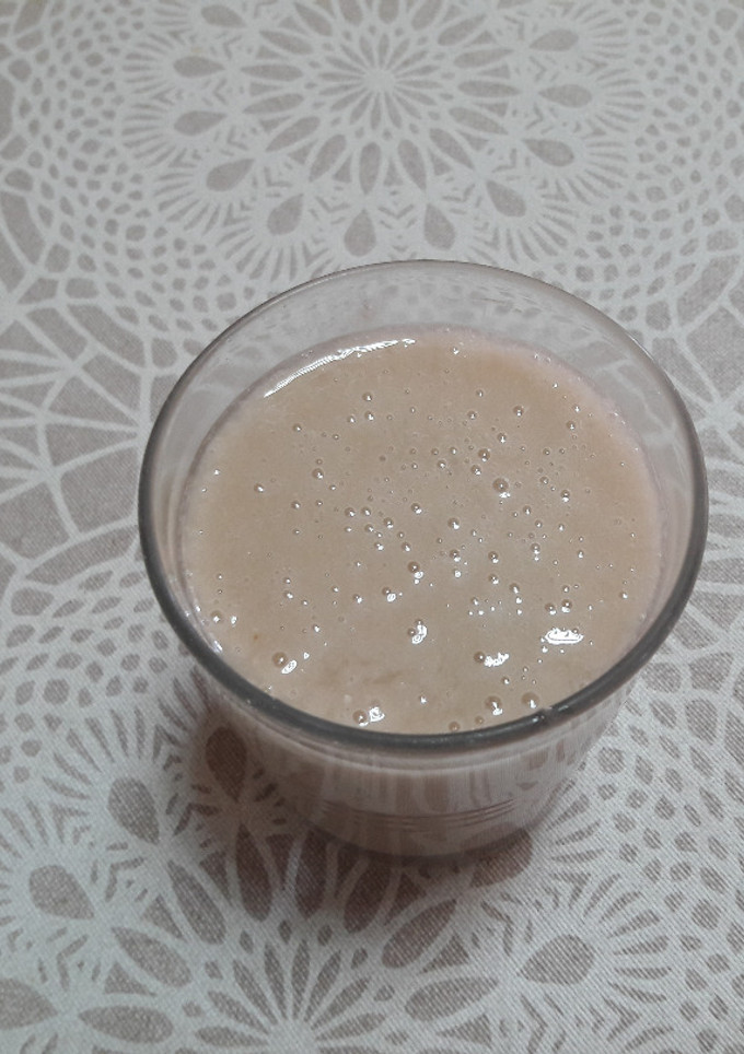 Una foto de Leche condensada cruda vegana