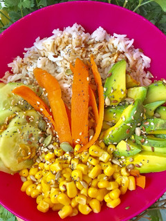 Una foto de Ensalada de arroz con vinagreta de soja, miel y jengibre