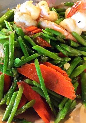รูปของ หน่อไม้ฝรั่งผัดกุ้ง