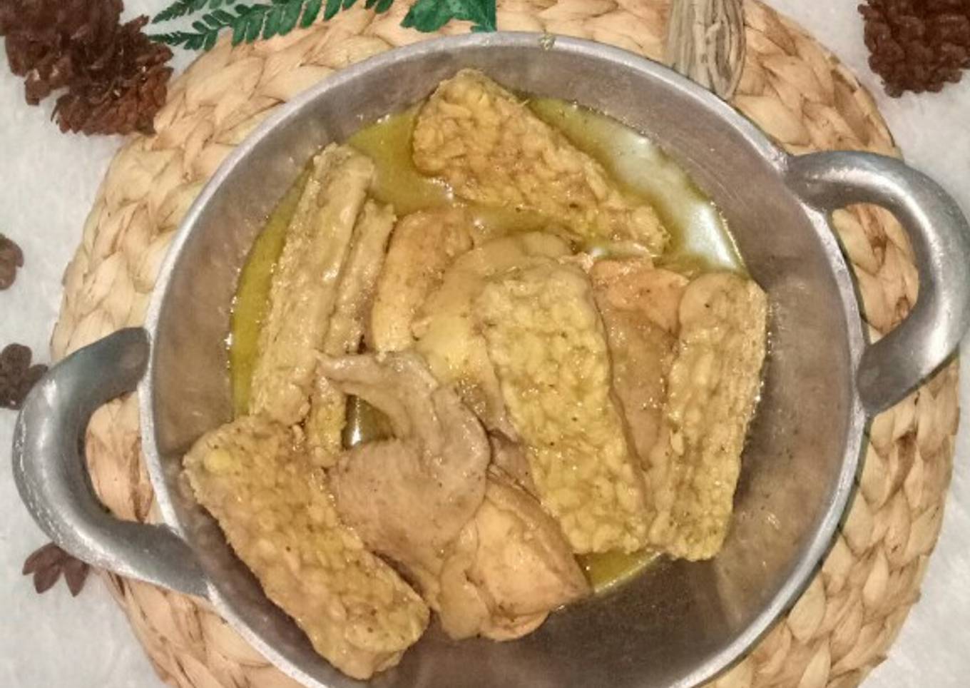 Opor ayam tempe bumbu racik