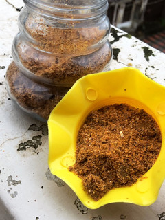 મોલગા પોડી (ગન પાઉડર) (molaga podi recipe in Gujarati) રેસીપી મુખ્ય ફોટો