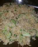 Cơm chiên cá ngừ, trứng