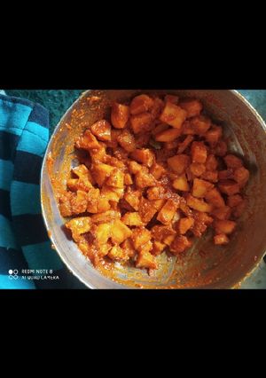ગાજરનું લસણ વાળું અથાણું (Gajar Garlic Athanu Recipe In Gujarati) રેસીપી મુખ્ય ફોટો