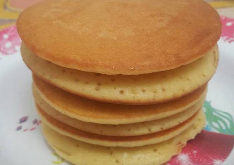 Cara menyajikan Pancake empuk  Mudah