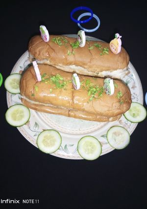 A picture of Chicken long burger.