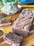 Irresistível bolo de alfarroba com cobertura de mousse 😋