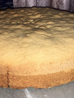 Una foto de Bizcochuelo clásico para Torta ❤️