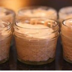 A picture of Texas roadhouse butter.