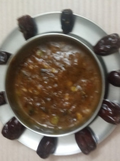 பேரீச்சம்பழ பச்சடி (dates pachadi) (Peritchampazha pachadi recipe in tamil) செய்முறை முக்கிய புகைப்படம்