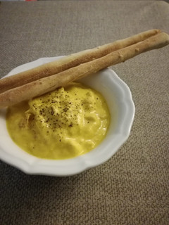 Una foto de Picadillo de atún con mostaza de azafrán