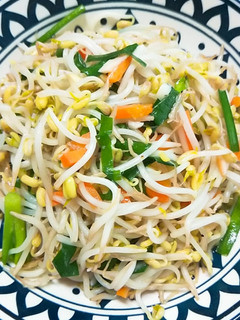 清炒豆芽菜 的食譜成品照片
