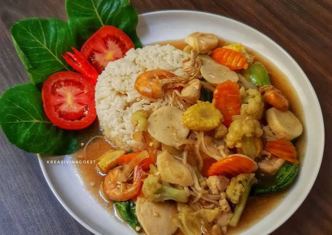 Resep Nasi Capcay Ala Cafe Resto Oleh Kreasivinagoest Cookpad