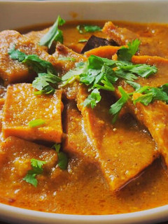 बेसन के रसाजे (Besan ke rasaje recipe in Hindi) रेसिपी मुख्य फोटो