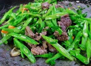 Hình của món Đậu cô ve xào thịt bò.