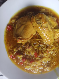 Una foto de Guiso de pollo con curry