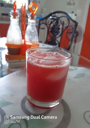 Una foto de Jugo de sandía🍉