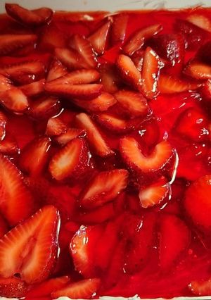 A picture of Strawberry Pretzel Salad.