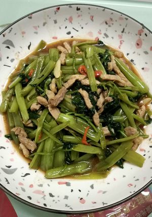 沙茶空心菜炒肉絲 的食譜成品照片