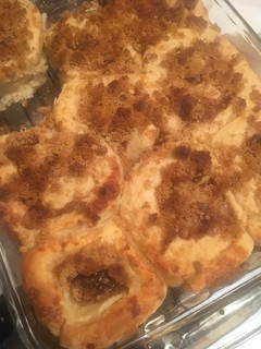 A picture of Brown sugar refrigerator rolls.