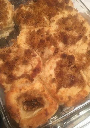 A picture of Brown sugar refrigerator rolls.