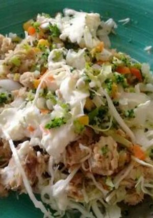 Una foto de Ensalada de salmón